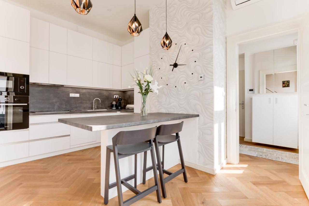 Andel Design Duplex, Ac, Garage * Prag